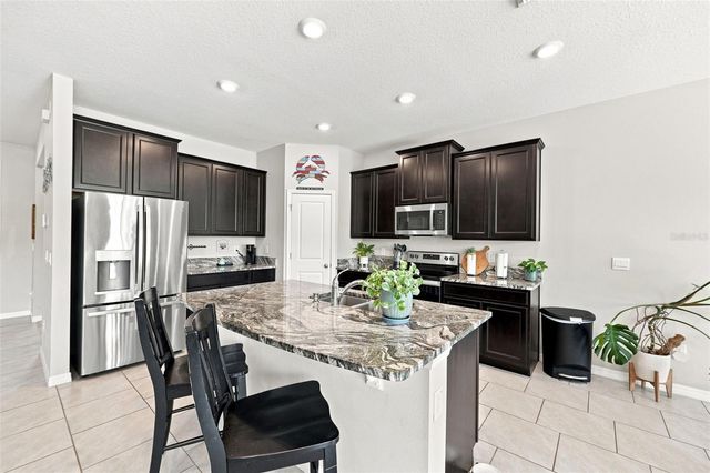 8673 BOWER BASS CIRCLE, Wesley Chapel, FL 33545