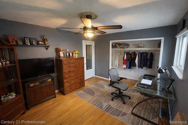 406 Woodlawn Avenue, Royal Oak, MI 48073