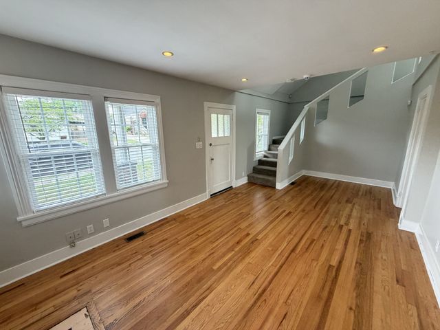 221 Rayon Dr, Old Hickory, TN 37138