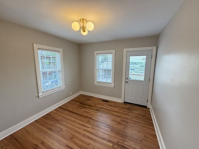 221 Rayon Dr, Old Hickory, TN 37138