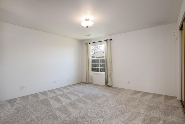 1766 S Holly Street, Medford, OR 97501