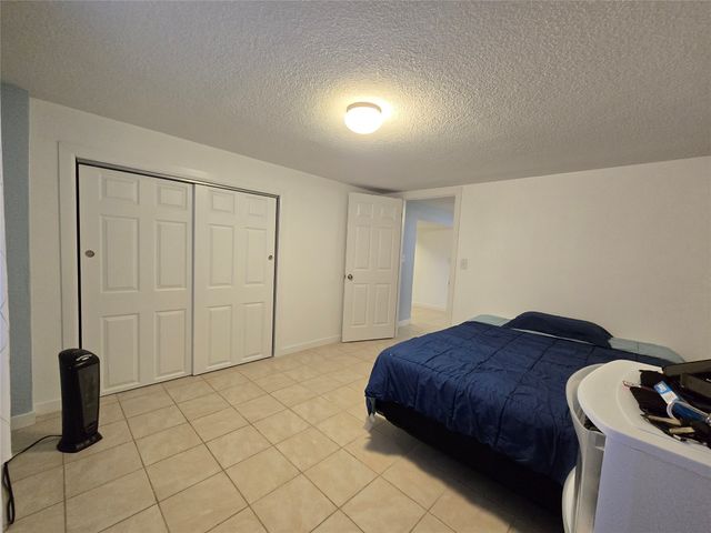 335 Palomino Parkway, Des Moines, IA 50320