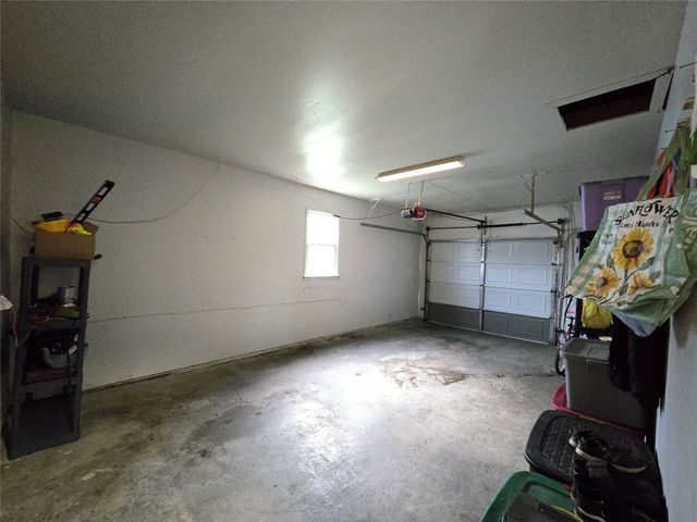 335 Palomino Parkway, Des Moines, IA 50320