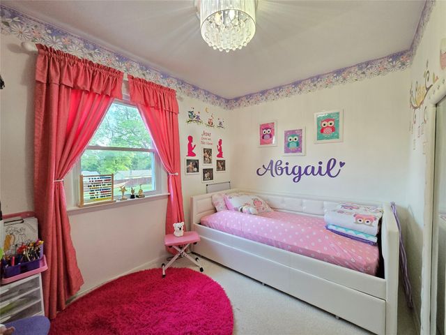 335 Palomino Parkway, Des Moines, IA 50320