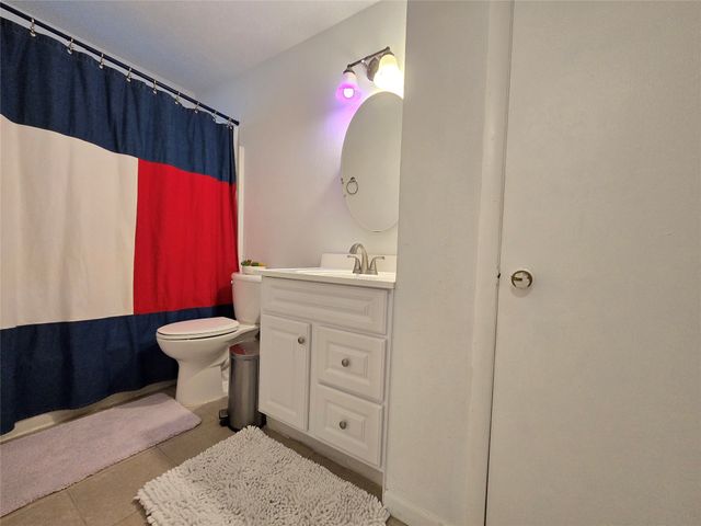 335 Palomino Parkway, Des Moines, IA 50320