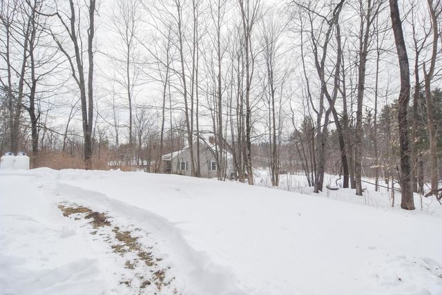 25 Mount Dearborn Road, Weare, NH 03281