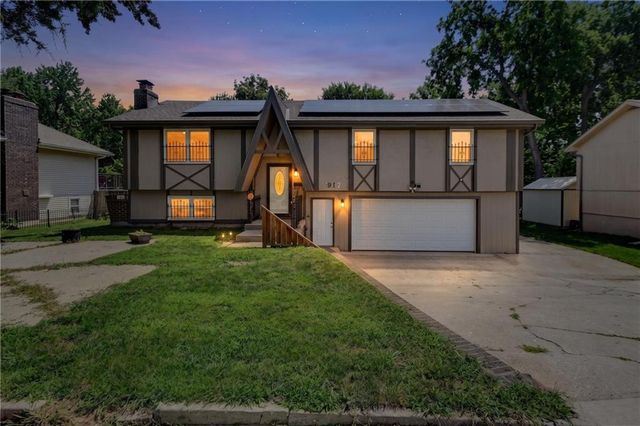7917 N Troost Avenue, Kansas City, MO 64118