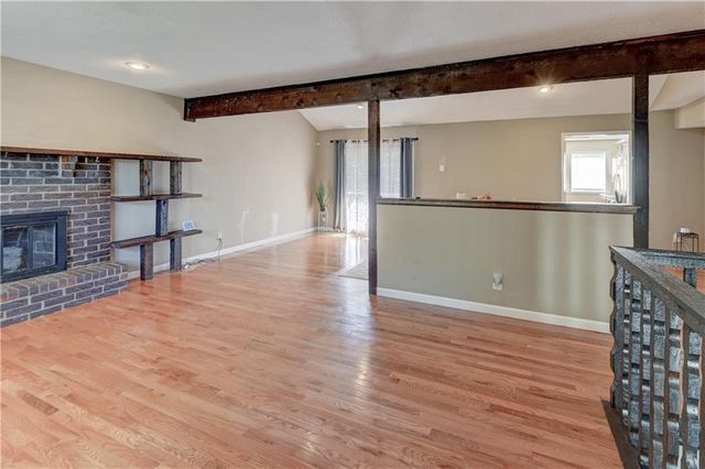 7917 N Troost Avenue, Kansas City, MO 64118