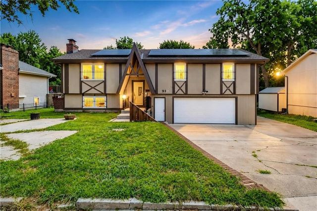 7917 N Troost Avenue, Kansas City, MO 64118