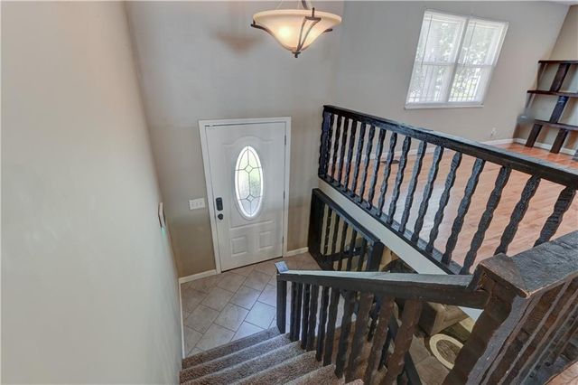7917 N Troost Avenue, Kansas City, MO 64118