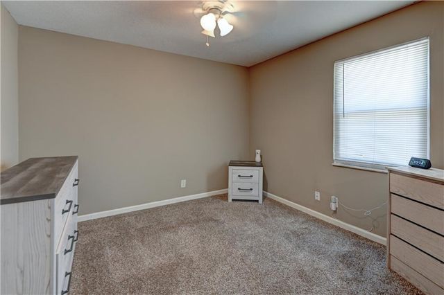 7917 N Troost Avenue, Kansas City, MO 64118
