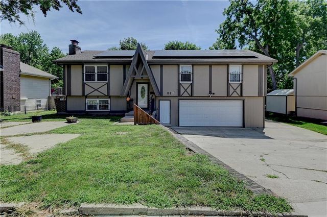 7917 N Troost Avenue, Kansas City, MO 64118