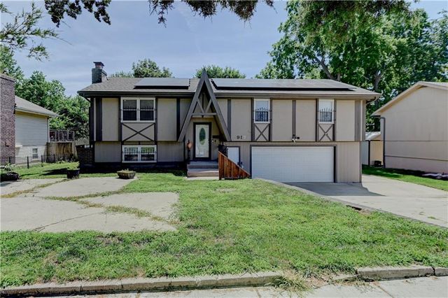 7917 N Troost Avenue, Kansas City, MO 64118