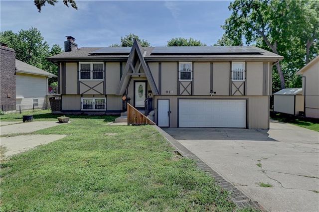 7917 N Troost Avenue, Kansas City, MO 64118