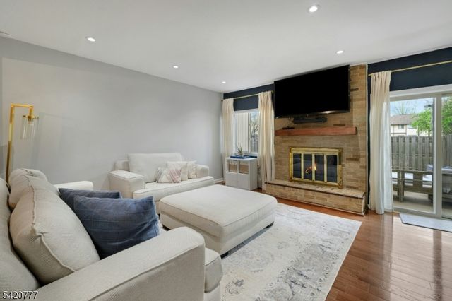 132 Chelsea Way, Bridgewater Twp., NJ 08807
