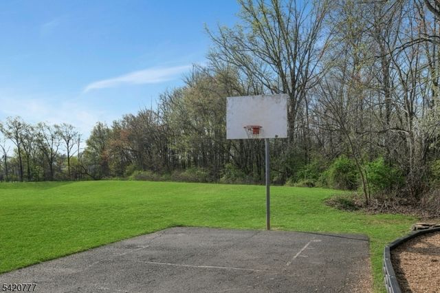 132 Chelsea Way, Bridgewater Twp., NJ 08807