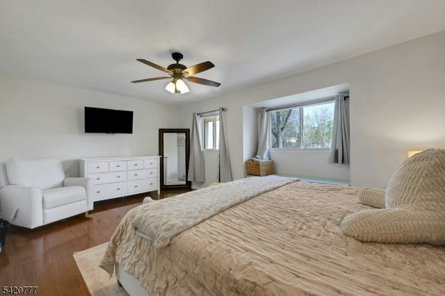 132 Chelsea Way, Bridgewater Twp., NJ 08807