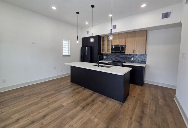 9821 Turnbow Street A, Houston, TX 77029