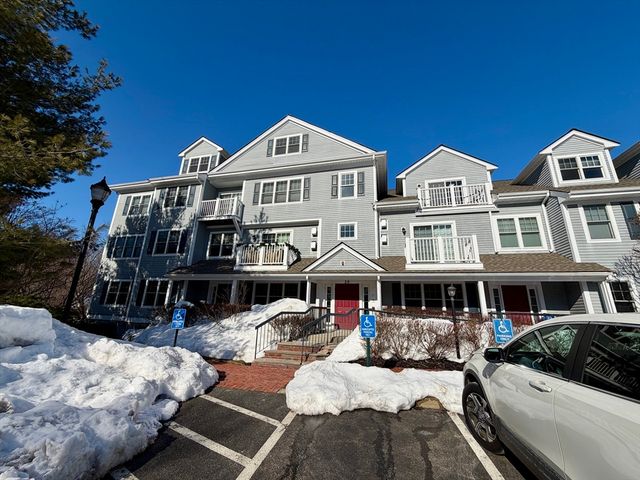 29 Maple St H, Canton, MA 02021