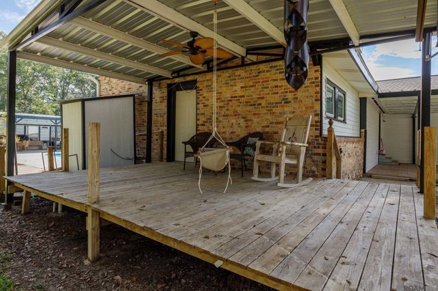 44311 Mi Mis Ln, St Amant, LA 70774