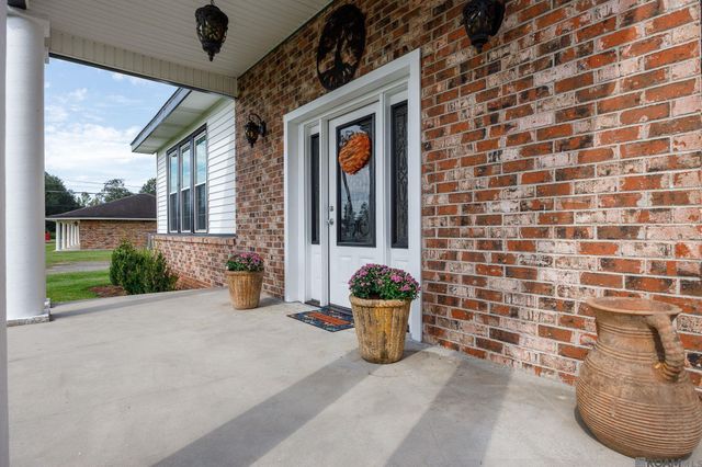 44311 Mi Mis Ln, St Amant, LA 70774