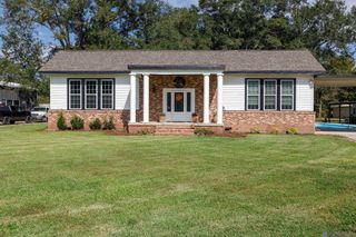 44311 Mi Mis Ln, St Amant, LA 70774