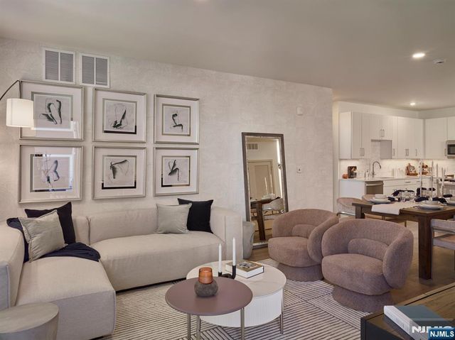 100 Eisenhower Parkway C1, Livingston, NJ 07039