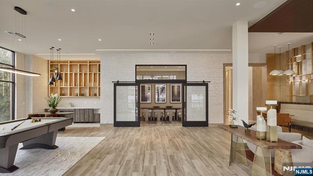 100 Eisenhower Parkway C1, Livingston, NJ 07039