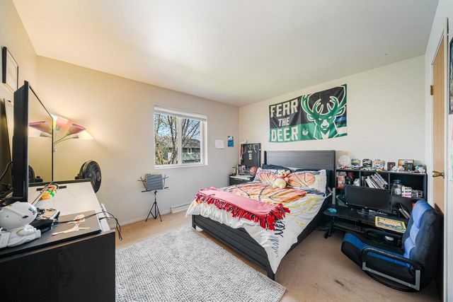 722 N HAWTHORNE DRIVE, Appleton, WI 54915
