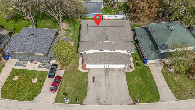 722 N HAWTHORNE DRIVE, Appleton, WI 54915