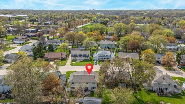 722 N HAWTHORNE DRIVE, Appleton, WI 54915