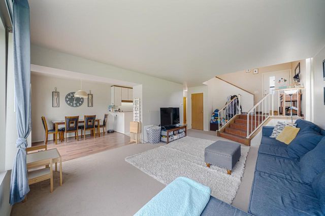 722 N HAWTHORNE DRIVE, Appleton, WI 54915