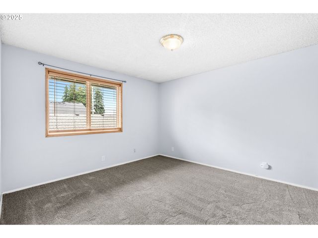 5304 Ne 84TH Loop 16, Vancouver, WA 98662