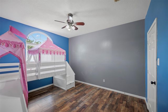 9211 Memorial Grove Drive, Spring, TX 77379