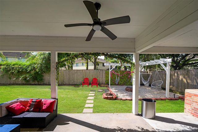 9211 Memorial Grove Drive, Spring, TX 77379