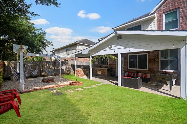9211 Memorial Grove Drive, Spring, TX 77379