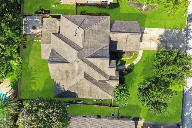 9211 Memorial Grove Drive, Spring, TX 77379