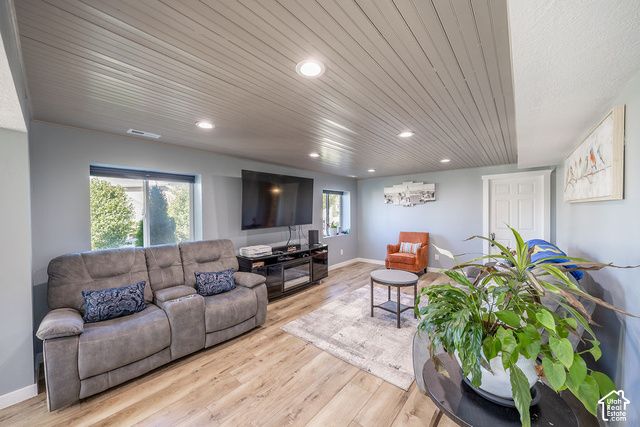 2823 N 1175 E, North Ogden, UT 84414