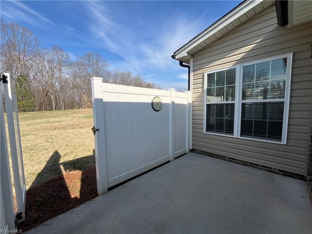 1206 Suzanne Lane, Lexington, NC 27295