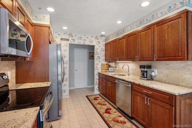 102 Forest Drive, Jericho, NY 11753