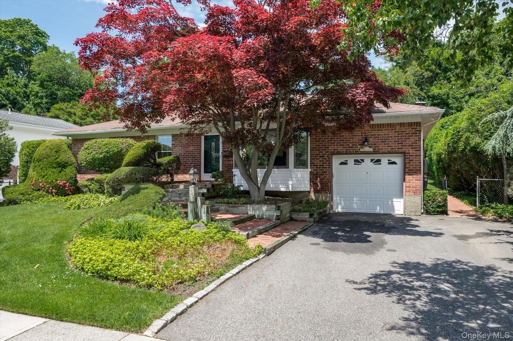 102 Forest Drive, Jericho, NY 11753