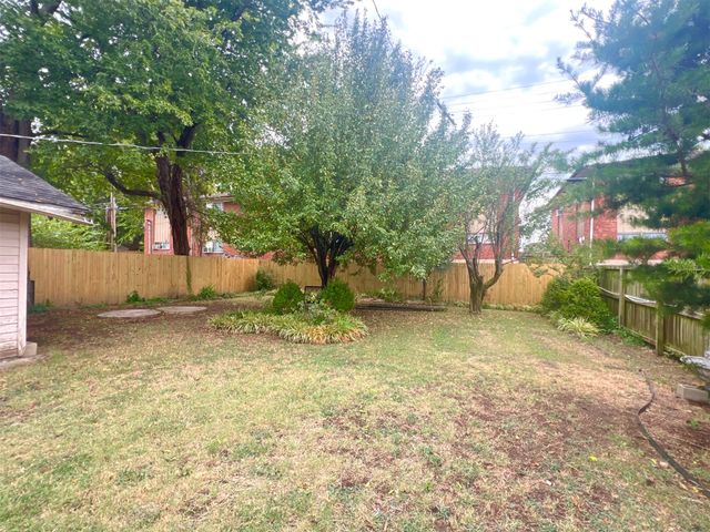 2532 E 7th Street, Tulsa, OK 74104