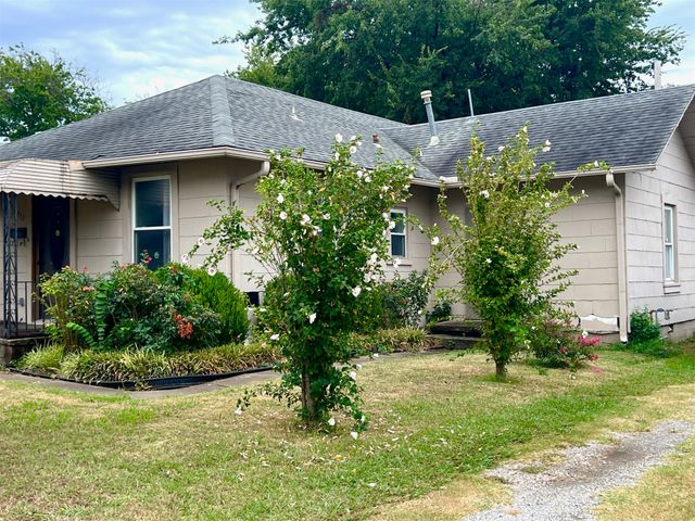 2532 E 7th Street, Tulsa, OK 74104
