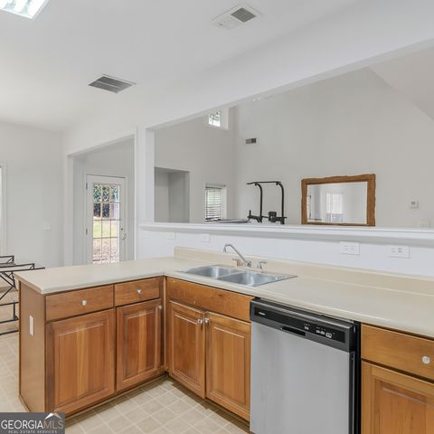 412 Eglington Trail, Locust Grove, GA 30248