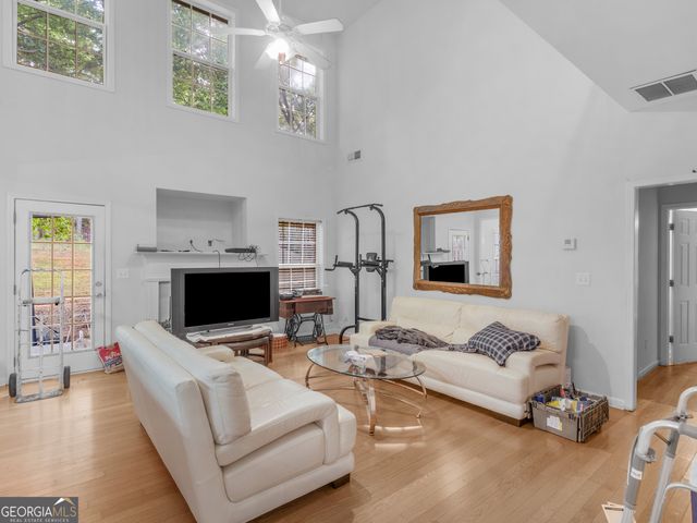 412 Eglington Trail, Locust Grove, GA 30248