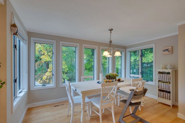 30 Surrey Rd, Winchester, MA 01890