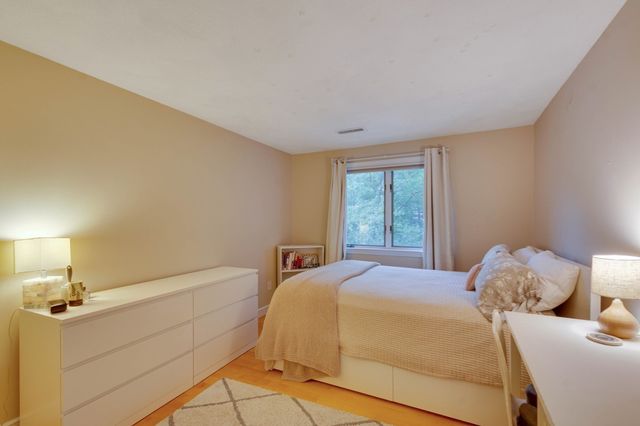 30 Surrey Rd, Winchester, MA 01890