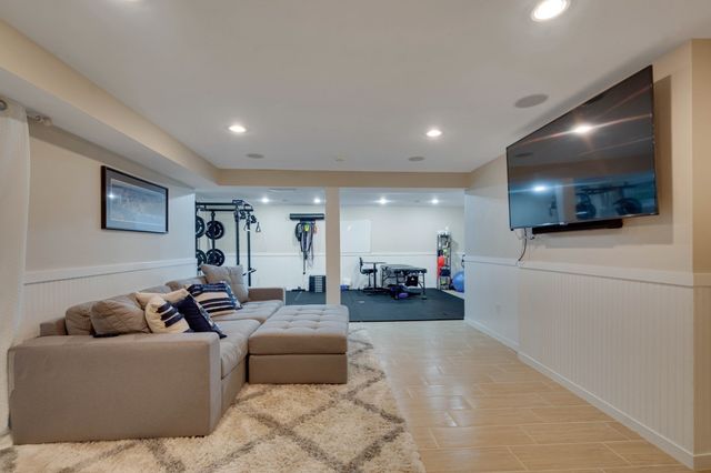 30 Surrey Rd, Winchester, MA 01890