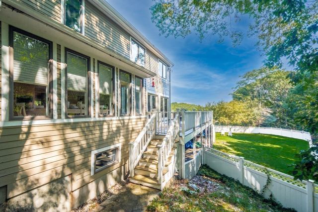30 Surrey Rd, Winchester, MA 01890
