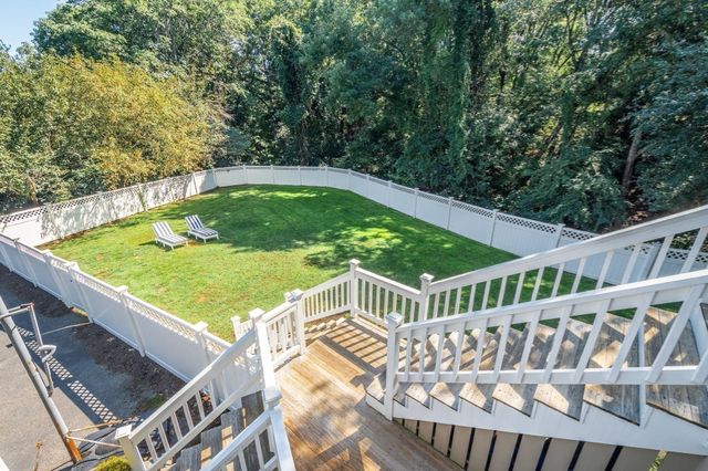 30 Surrey Rd, Winchester, MA 01890
